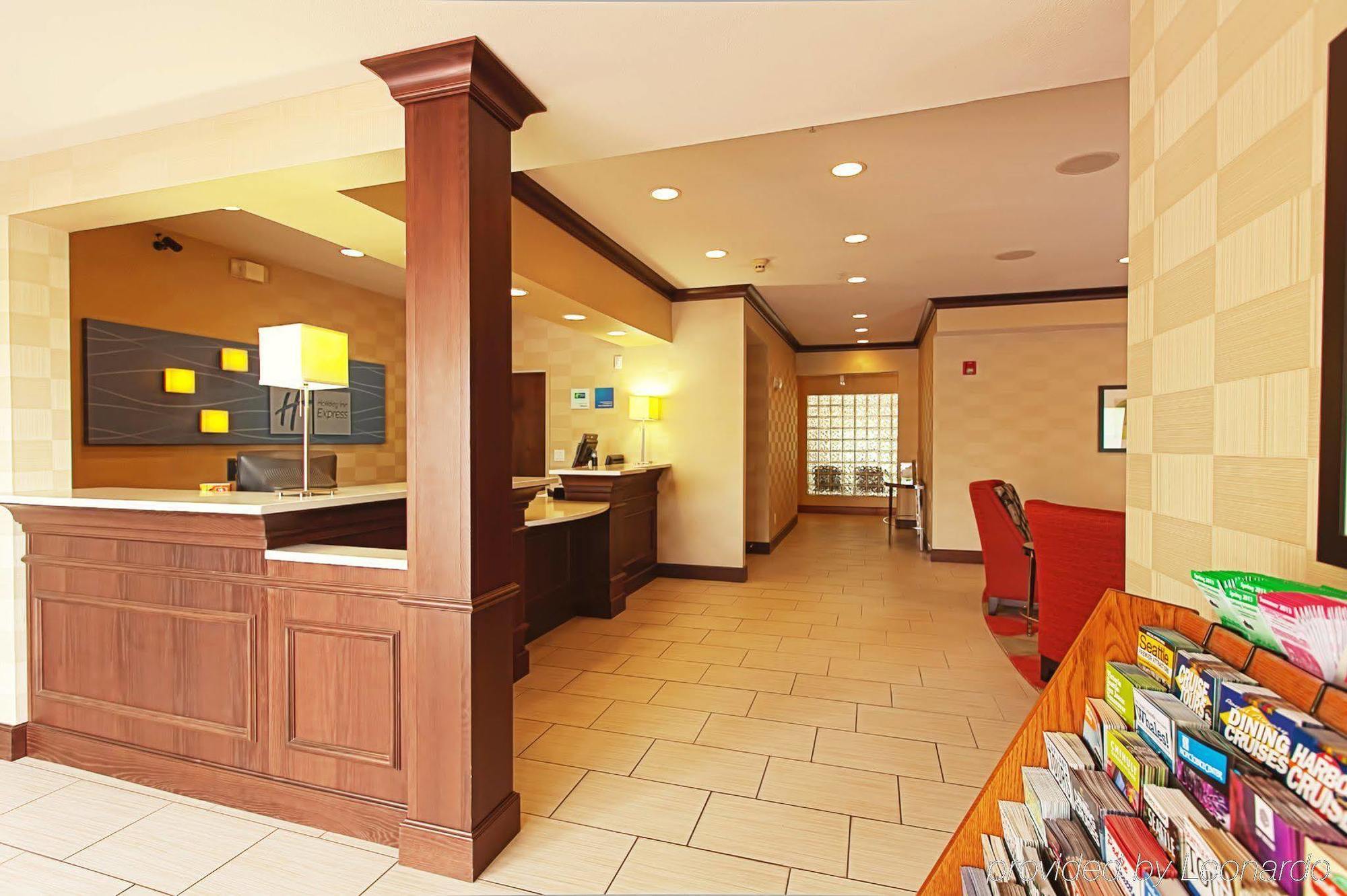 Holiday Inn Express Bothell By Ihg Экстерьер фото
